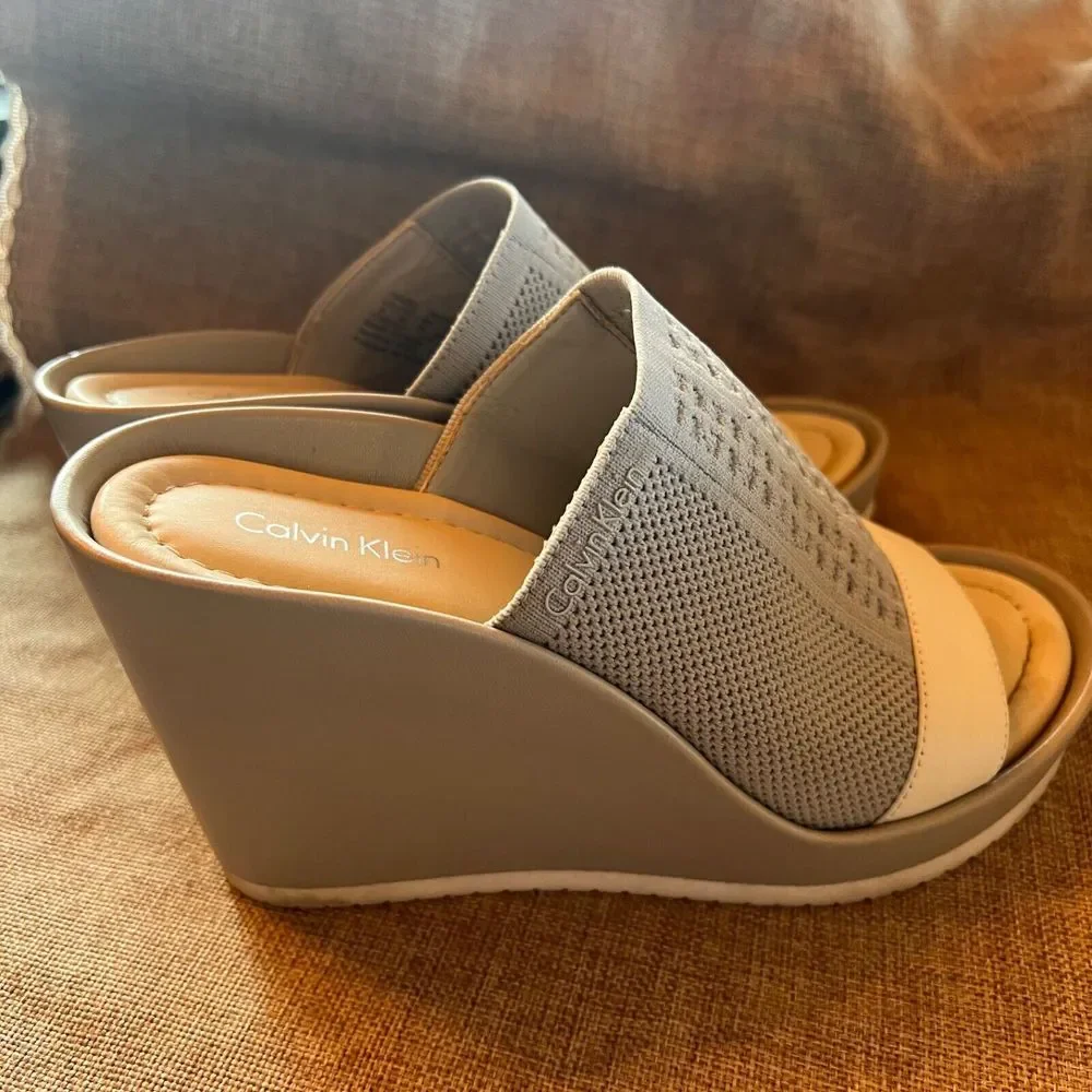 Calvin Klein Wedge Platform Gray‎ Slide Sandals Stretch PreOwned Size 8 EU 38 4
